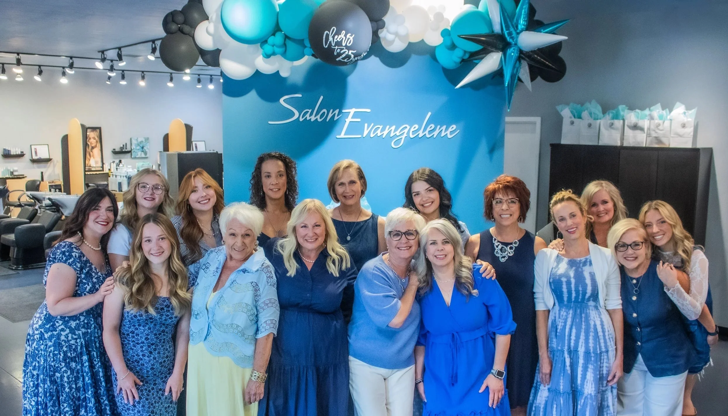Salon Team-3.jpg