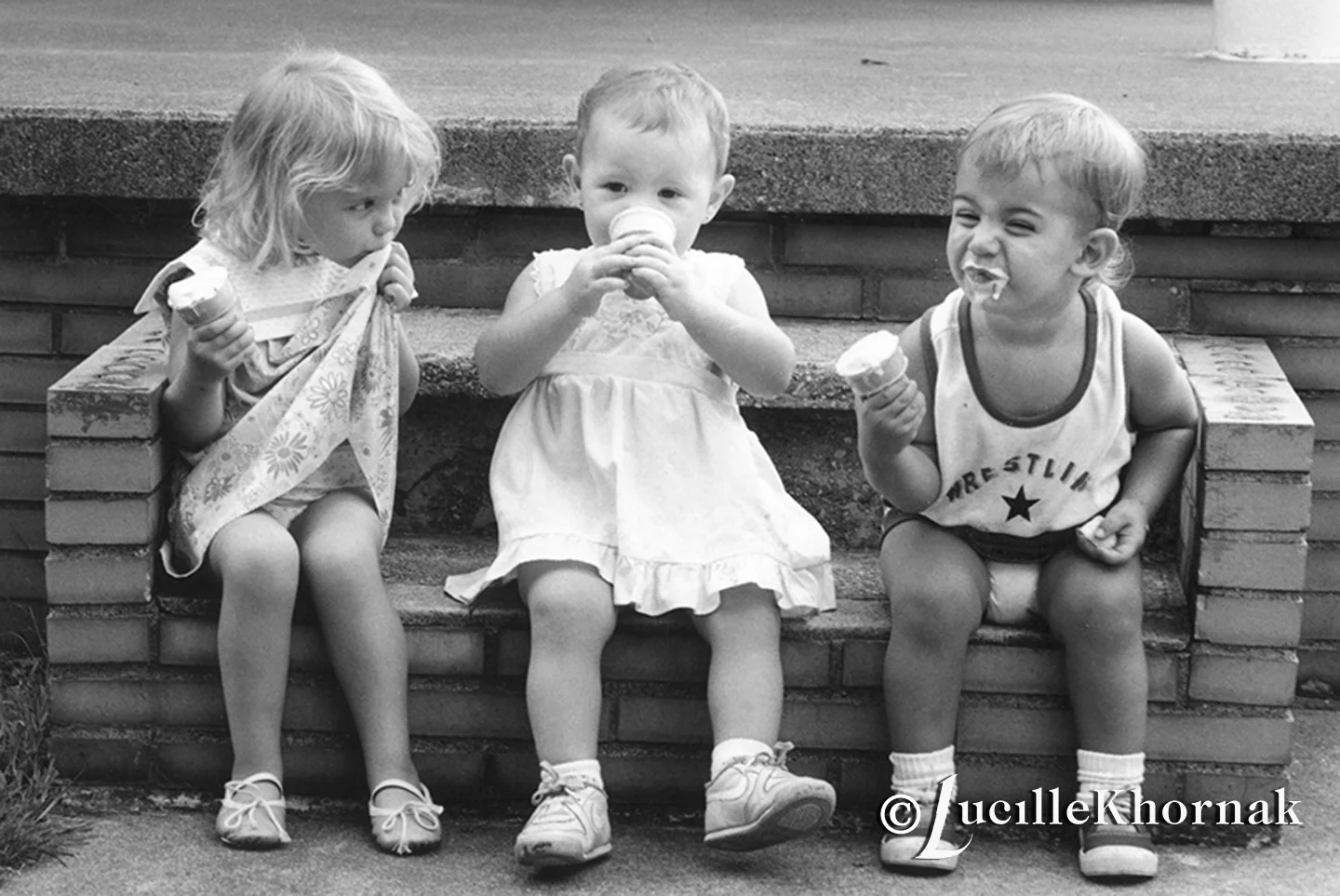 Lucille_Khornak_Photography_12180401_Children_Love_Ice_Cream.jpg