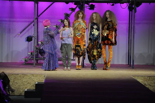 ZANDRA RHODES TEXTILES AWARD - ANNA LEE