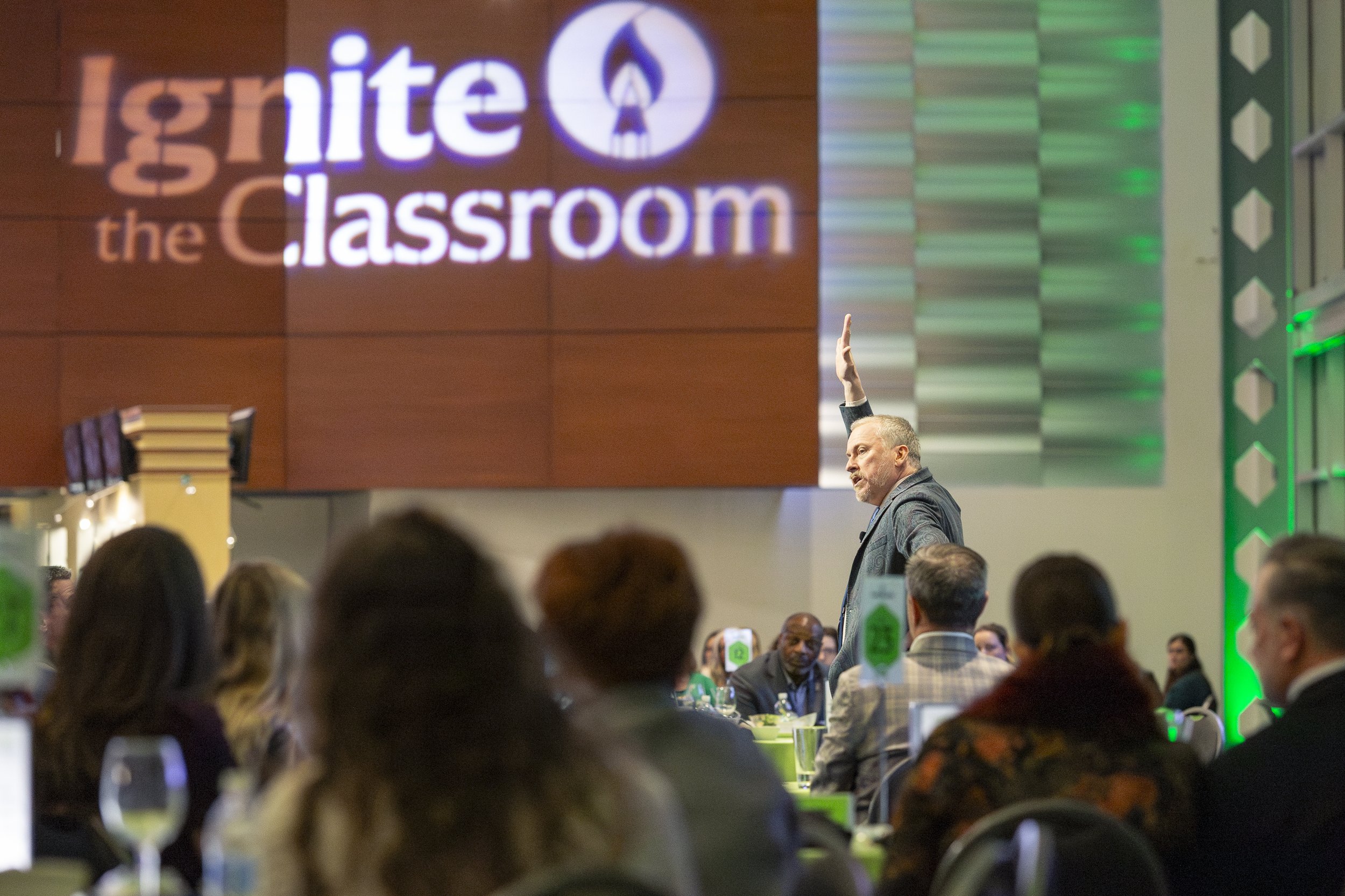 ron-clark-huntington-bank-19.jpg