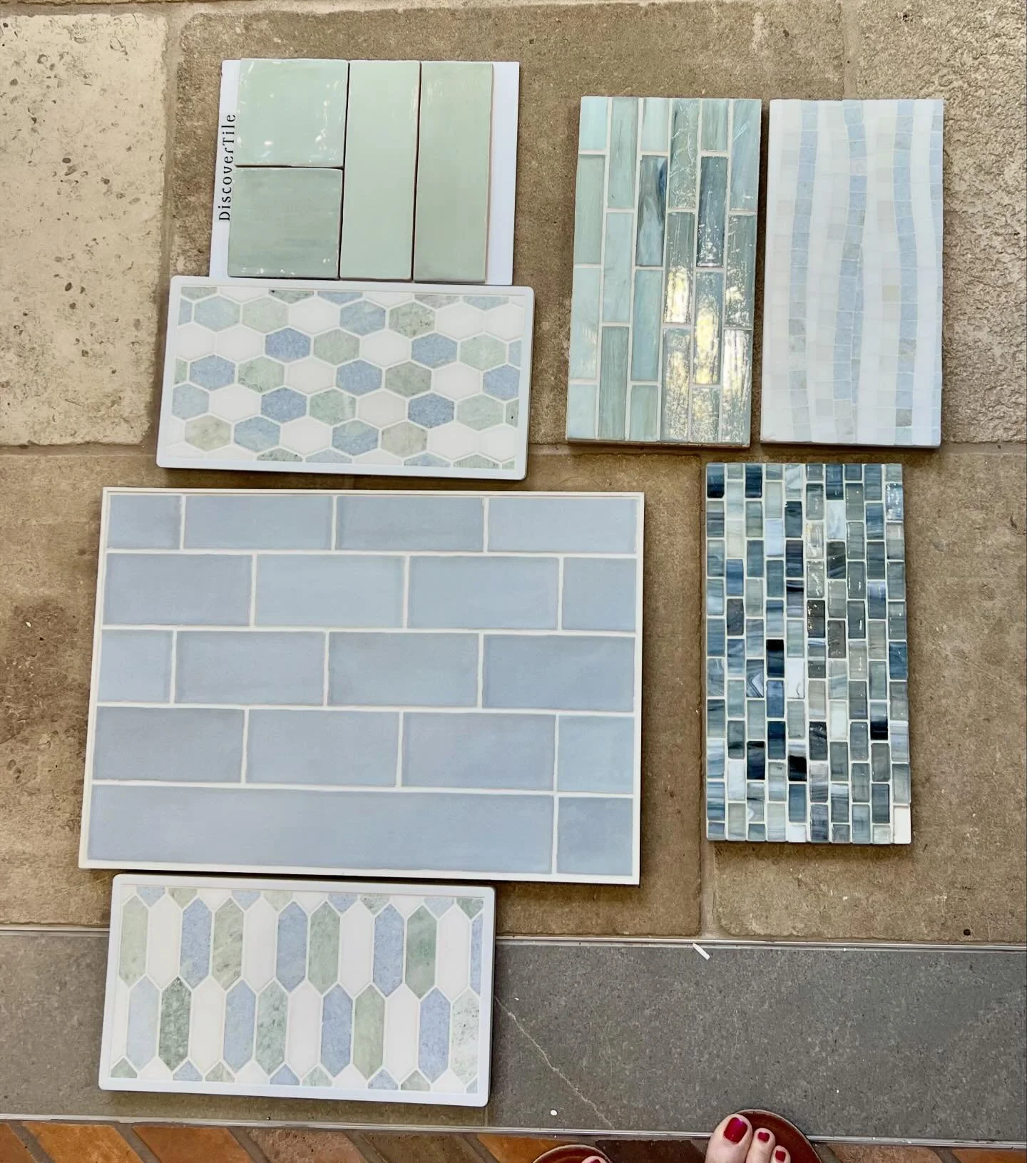 As a designer, I will always love blues and greens. Maybe it reminds me of nature or my love of gardening or a beautiful summer day. It’s soothing and relaxing and everything I’d want in my pied-à-terre bathrooms and kitchen! So gl