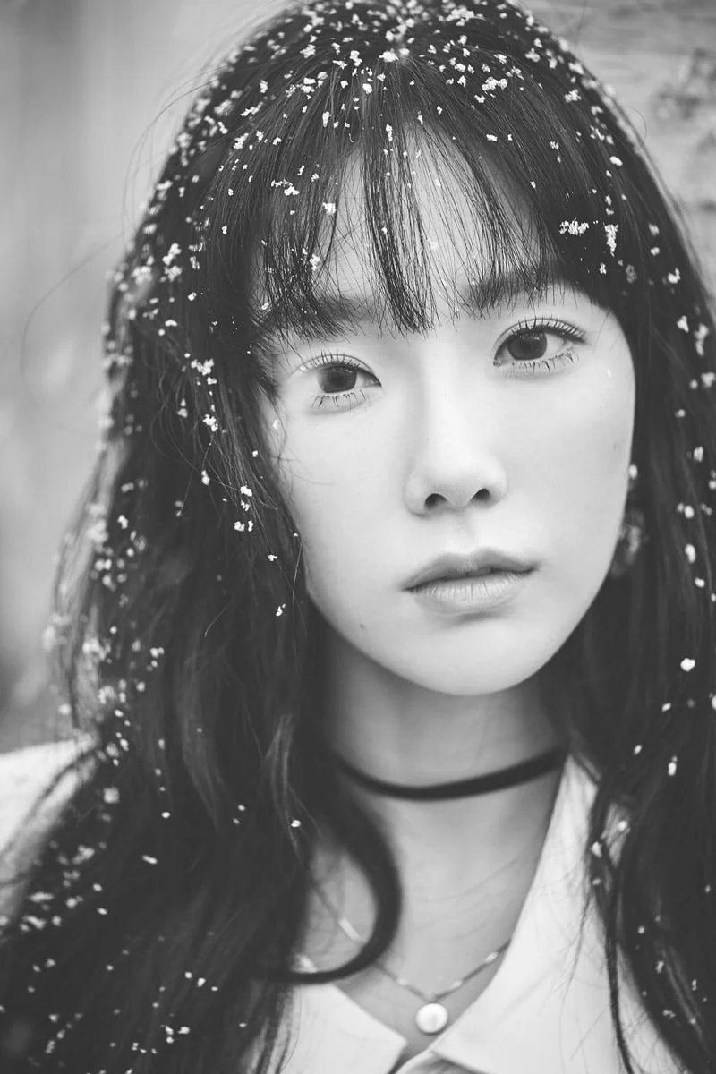 REV_TAEYEON_BODY_02.jpg