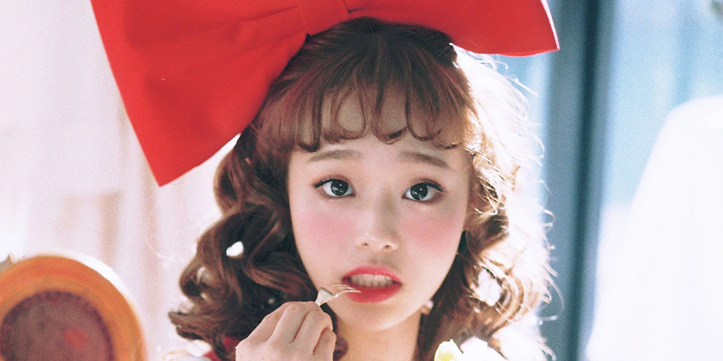 LOONA’s Chuu Gives Us a “Heart Attack”