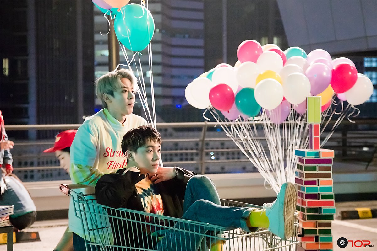 REV_TEENTOP_BODY03.jpg