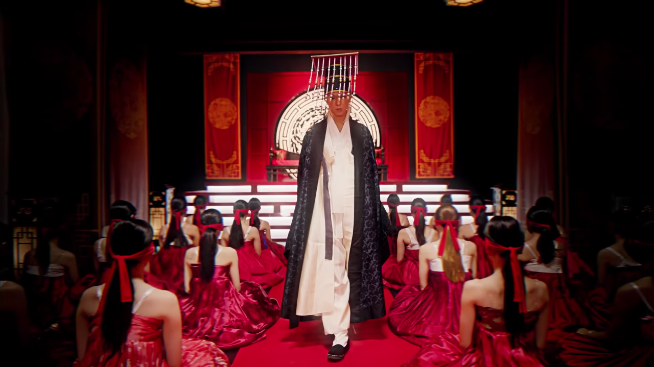 REV_MINO_02BODY.png