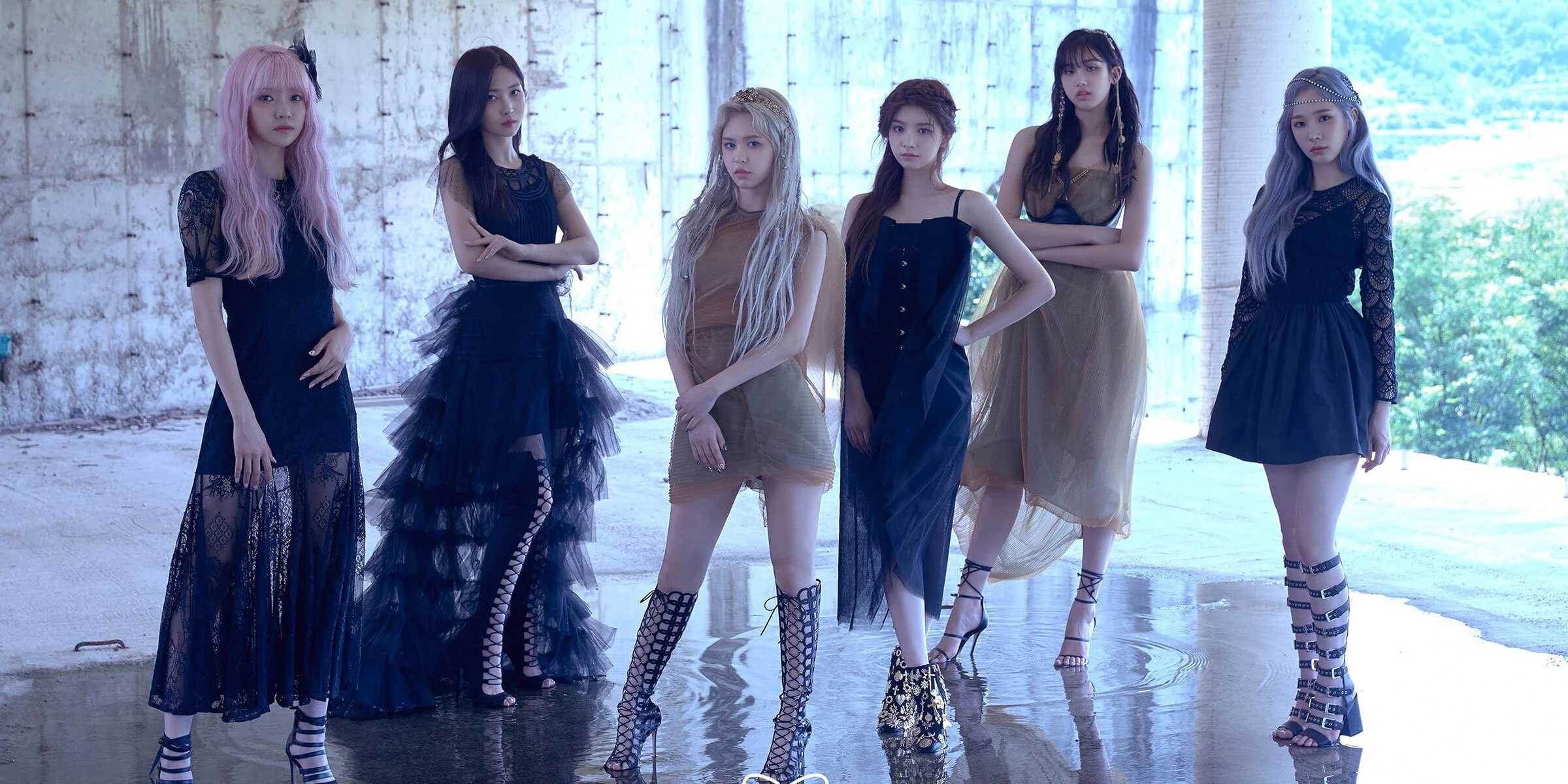 EVERGLOW and the “Adios” Comeback