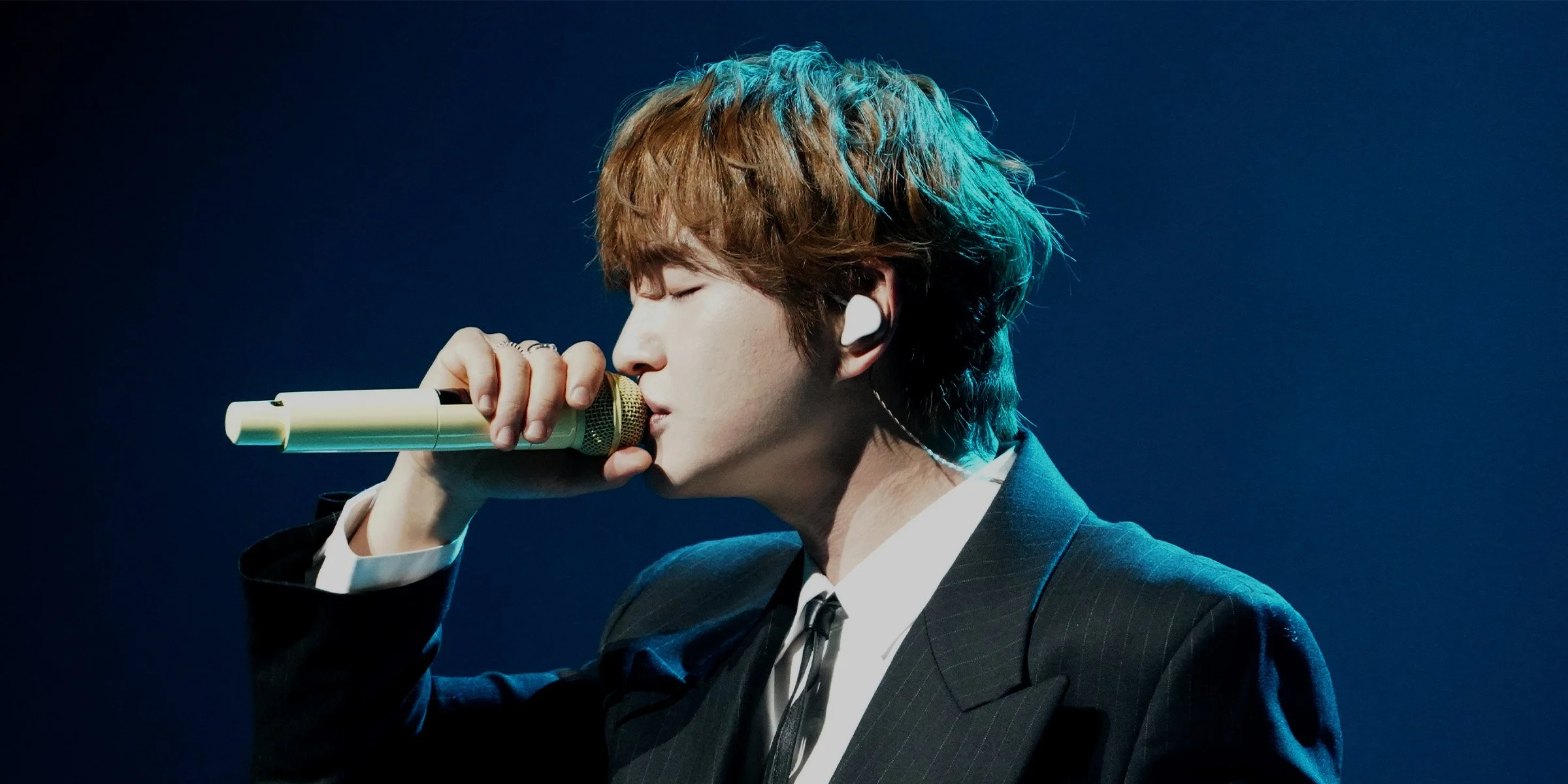 ONEW Charms his Way Into Hearts in Brooklyn