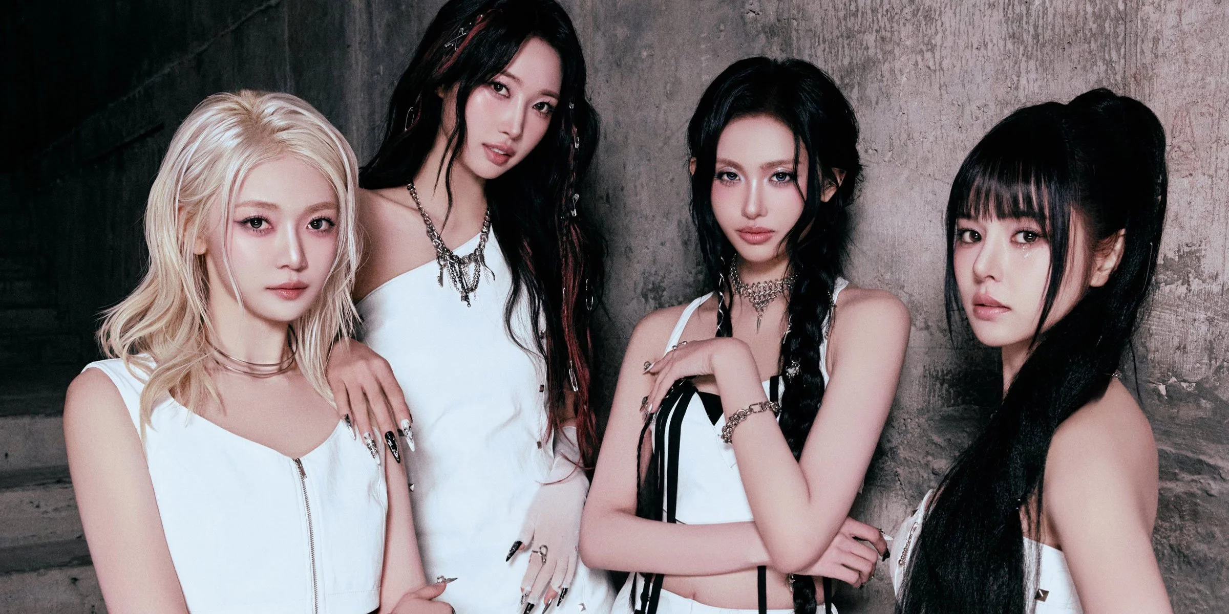 The Long-Awaited EVERGLOW Return Is Here With New Release, CODE - EP