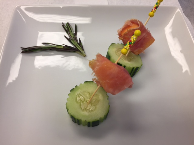 Prosciutto Melon Bites