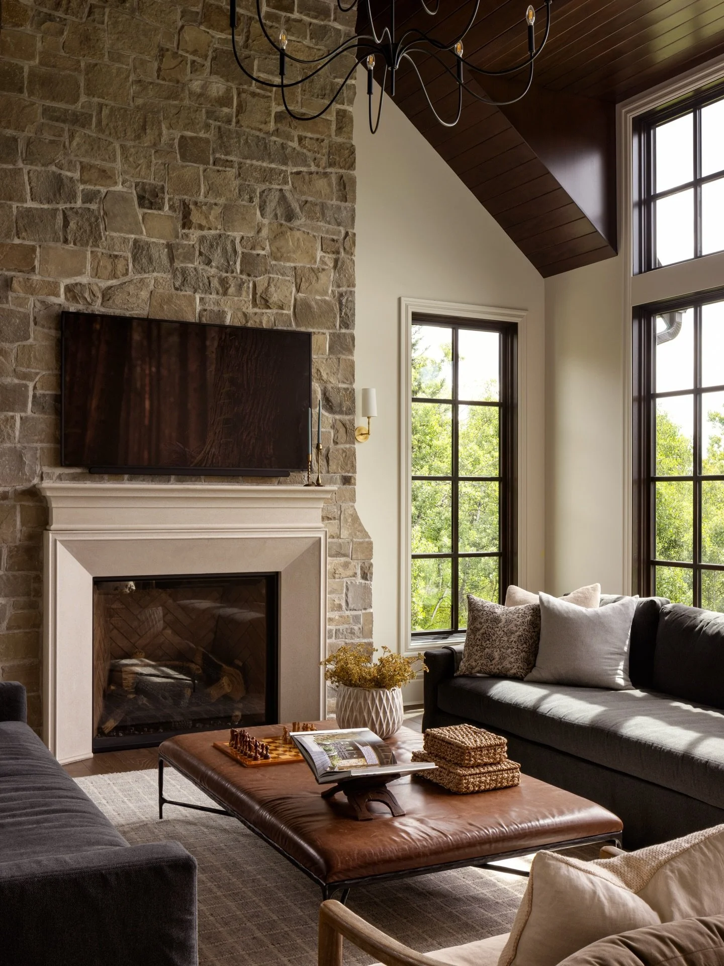 Warm textures, soft lighting, layered neutrals, and intentional styling. The perfect formula for a cozy living room. 

#smithericksondesigns #livingroomdecor #homedesign #cozyinteriors