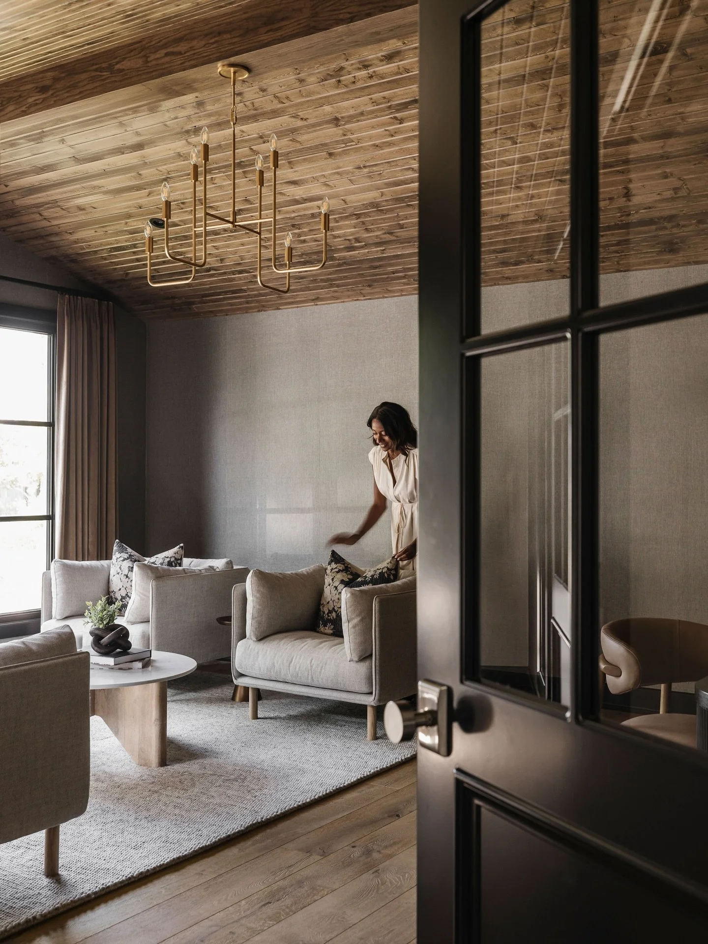 This quiet week between the holidays is a reminder of why we design the way we do. Homes that feel grounded, lived in, and thoughtful. Spaces that hold every day moments with ease.

#simple #intentional #timeless