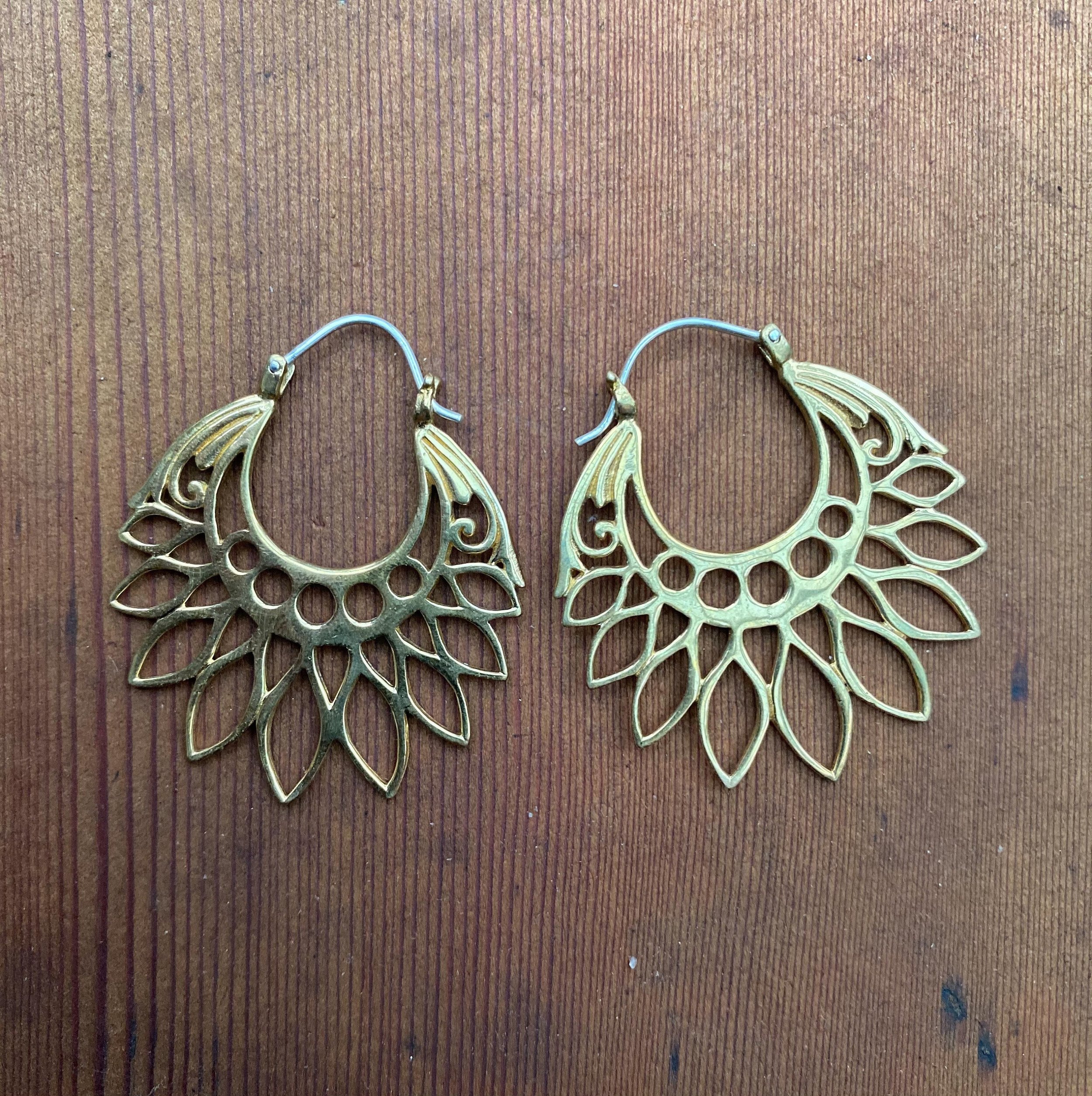 https://i.etsystatic.com/14256978/r/il/c84de4/2901229590/il_fullxfull.2901229590_39dp.jpg
