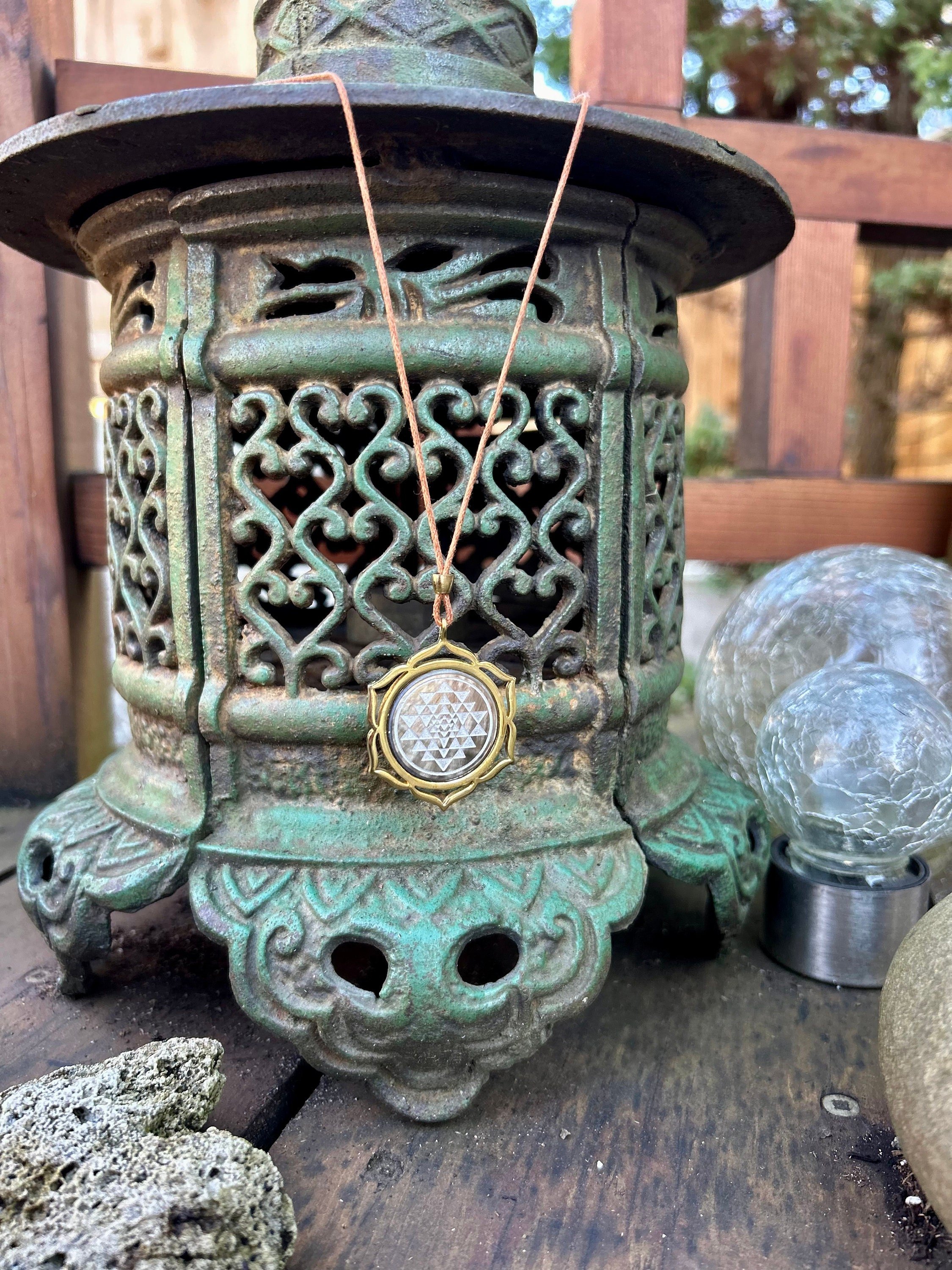 https://i.etsystatic.com/14256978/r/il/bce92e/5888656191/il_fullxfull.5888656191_cbxk.jpg