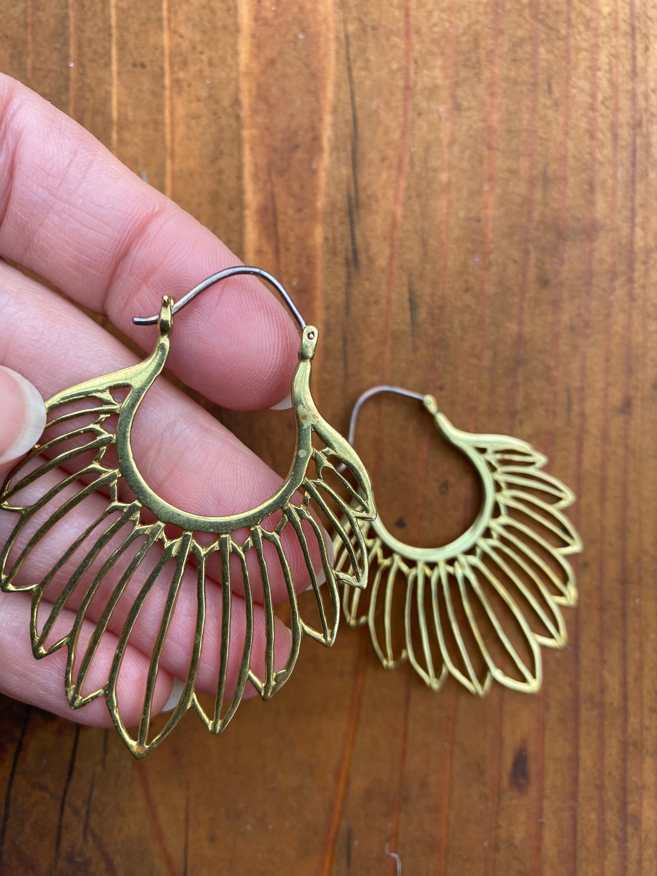 https://i.etsystatic.com/14256978/r/il/034860/2949010509/il_fullxfull.2949010509_9w3h.jpg