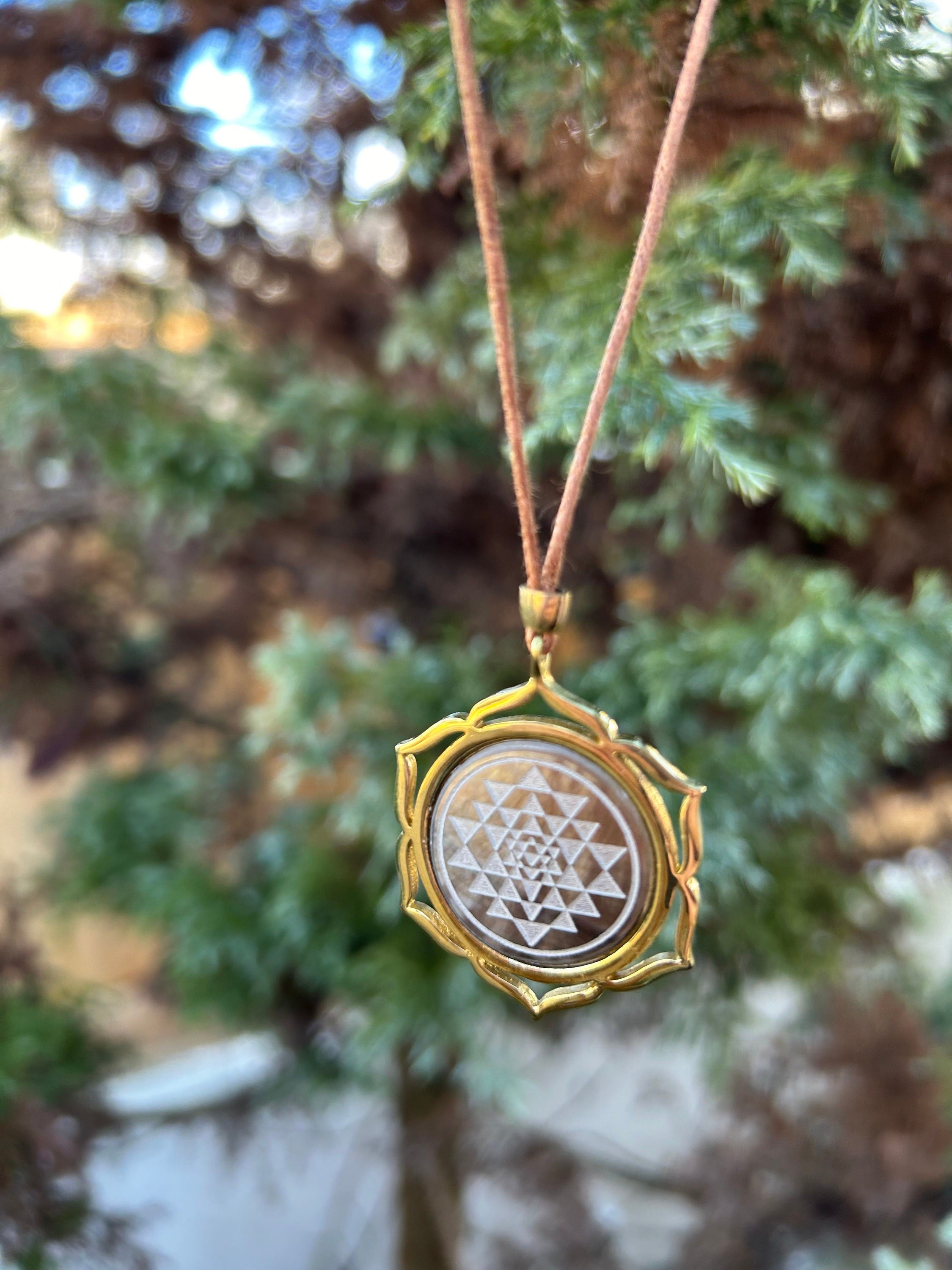 https://i.etsystatic.com/14256978/r/il/615460/5840558924/il_fullxfull.5840558924_2nka.jpg
