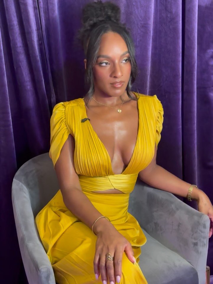 soft glam vibes on @gabriella.sanon for Hulu&rsquo;s Get Real

hair by @_patriciamoore 

products used:
@esumcosmetics perfect finish complexion book
@revlon illuminance gel serum blush
@narsissist powder blush
@lancomeofficial teint idole powder bro