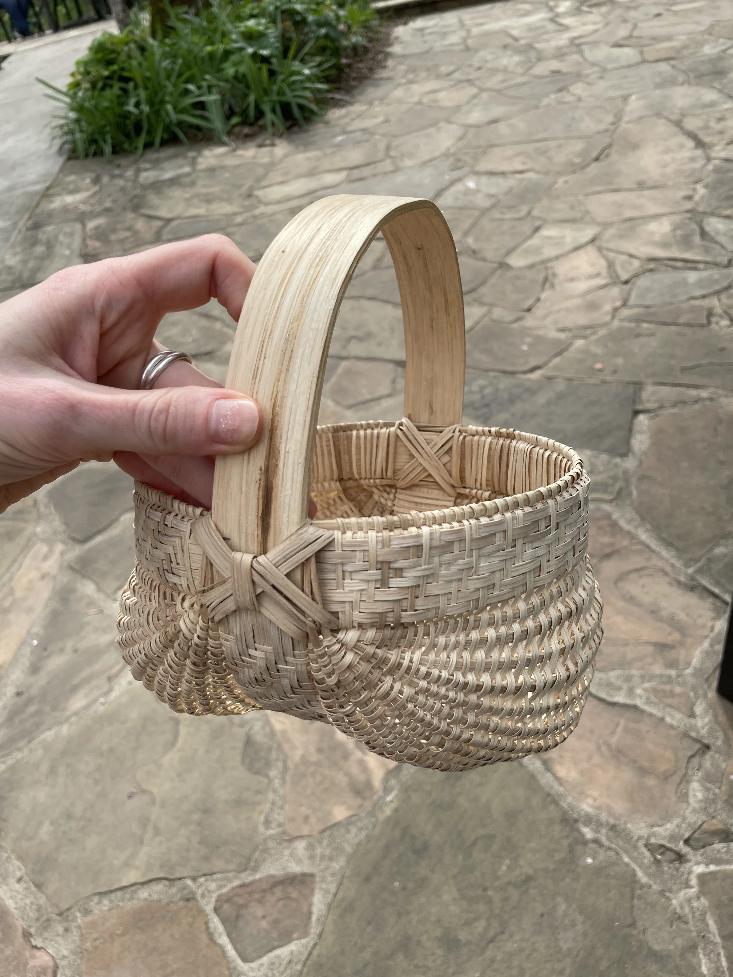  The finished basket.   