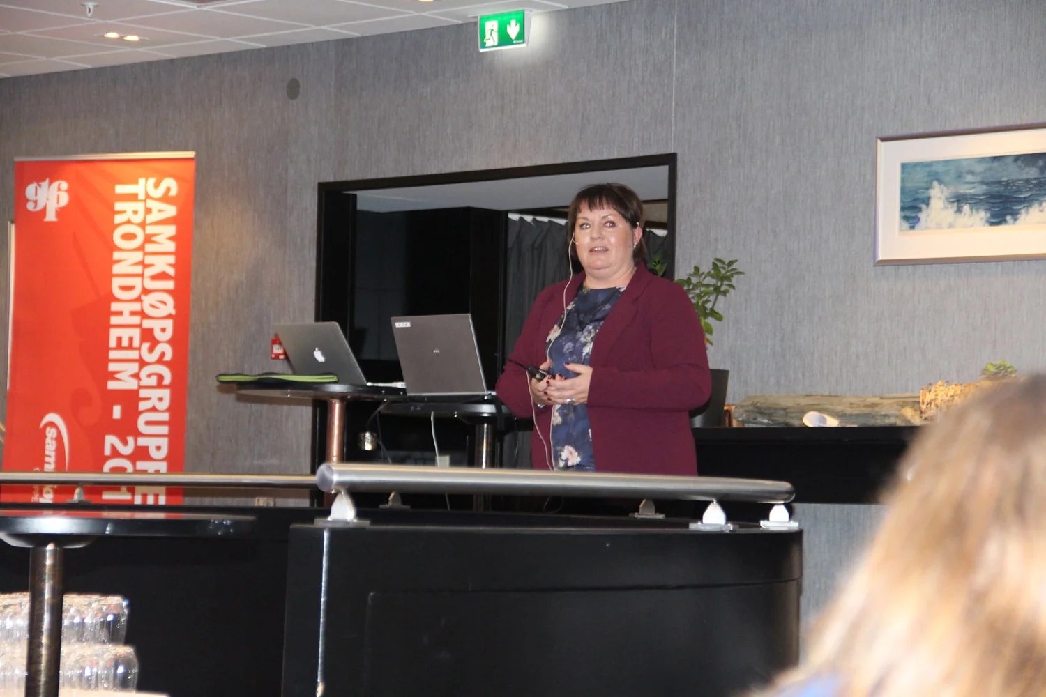 Kristine Hartvigsen og Inger Birkevold, fra Norgesgruppen innovasjon, med et innlegg om forbrukertrender.