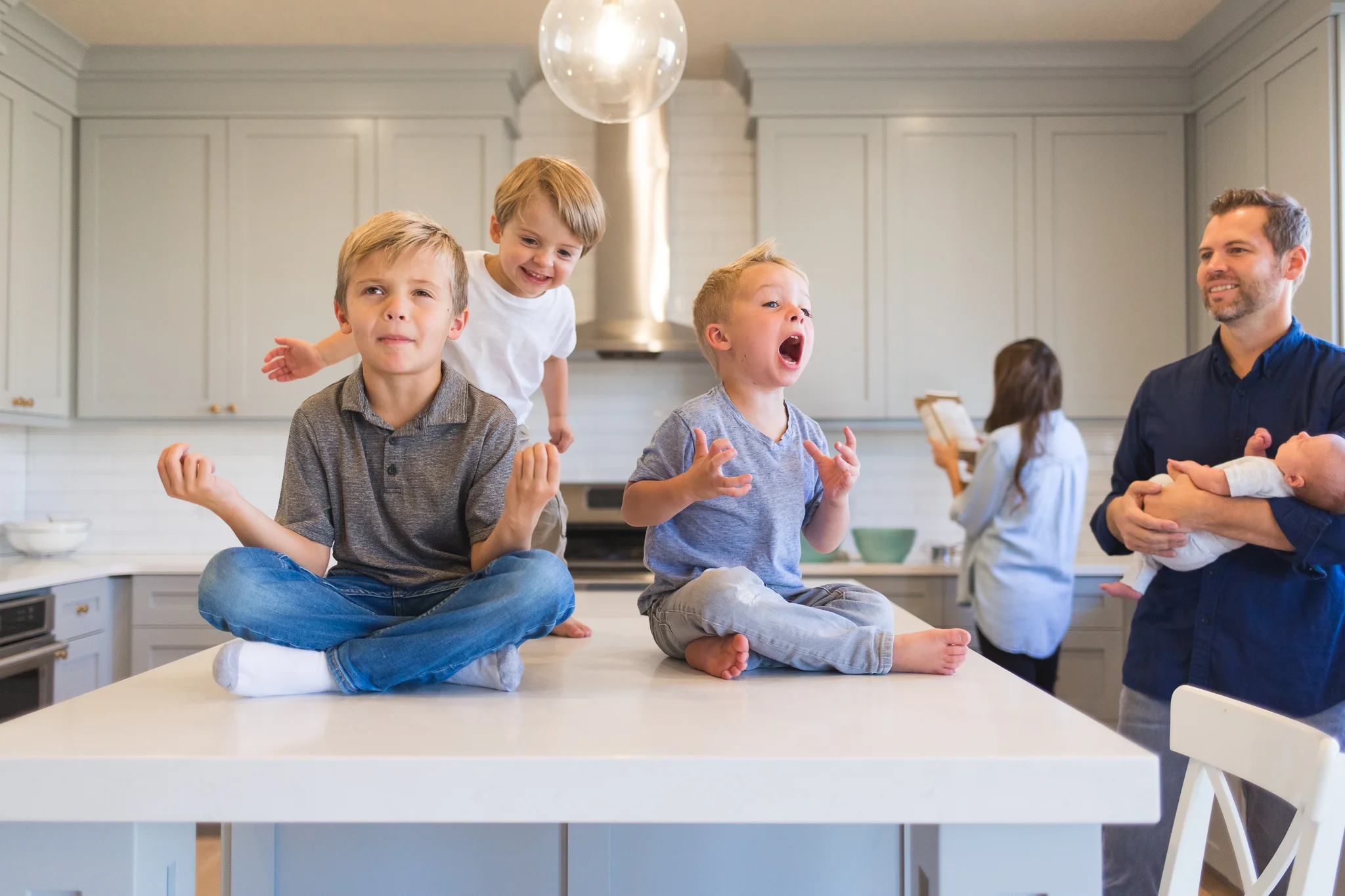 Bringing home baby brother ~ In-home lifestyle session {Utah family infant and family photographer}