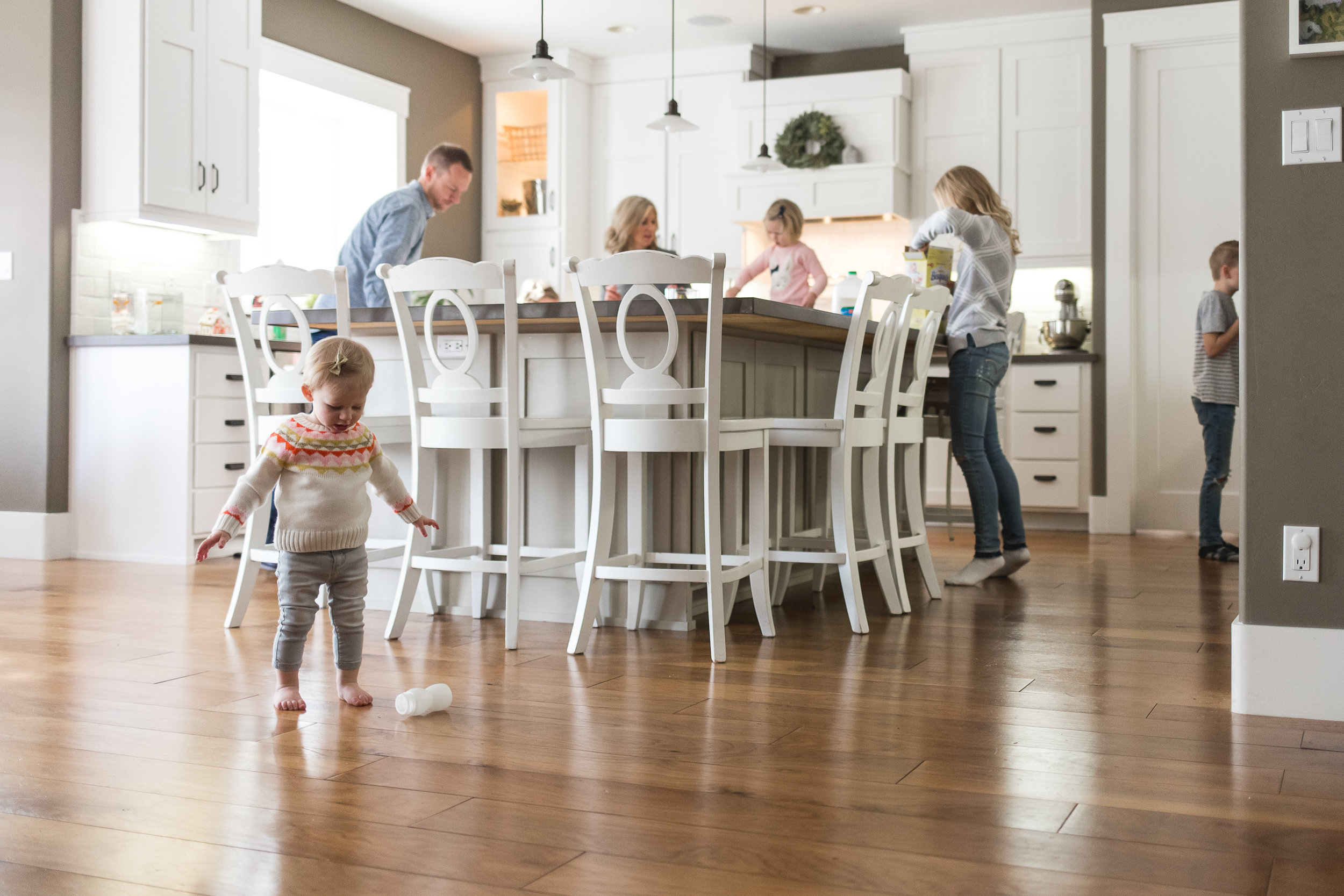 In-home lifestyle session at Christmas ~ 5 kids, bed jumping, snuggling {Highland Utah photographer}