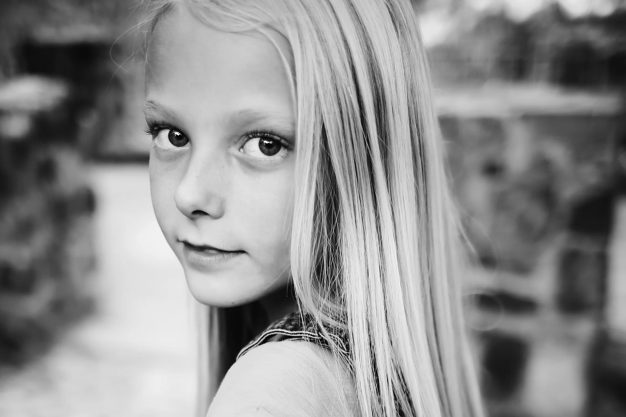 Close-portrait-girl