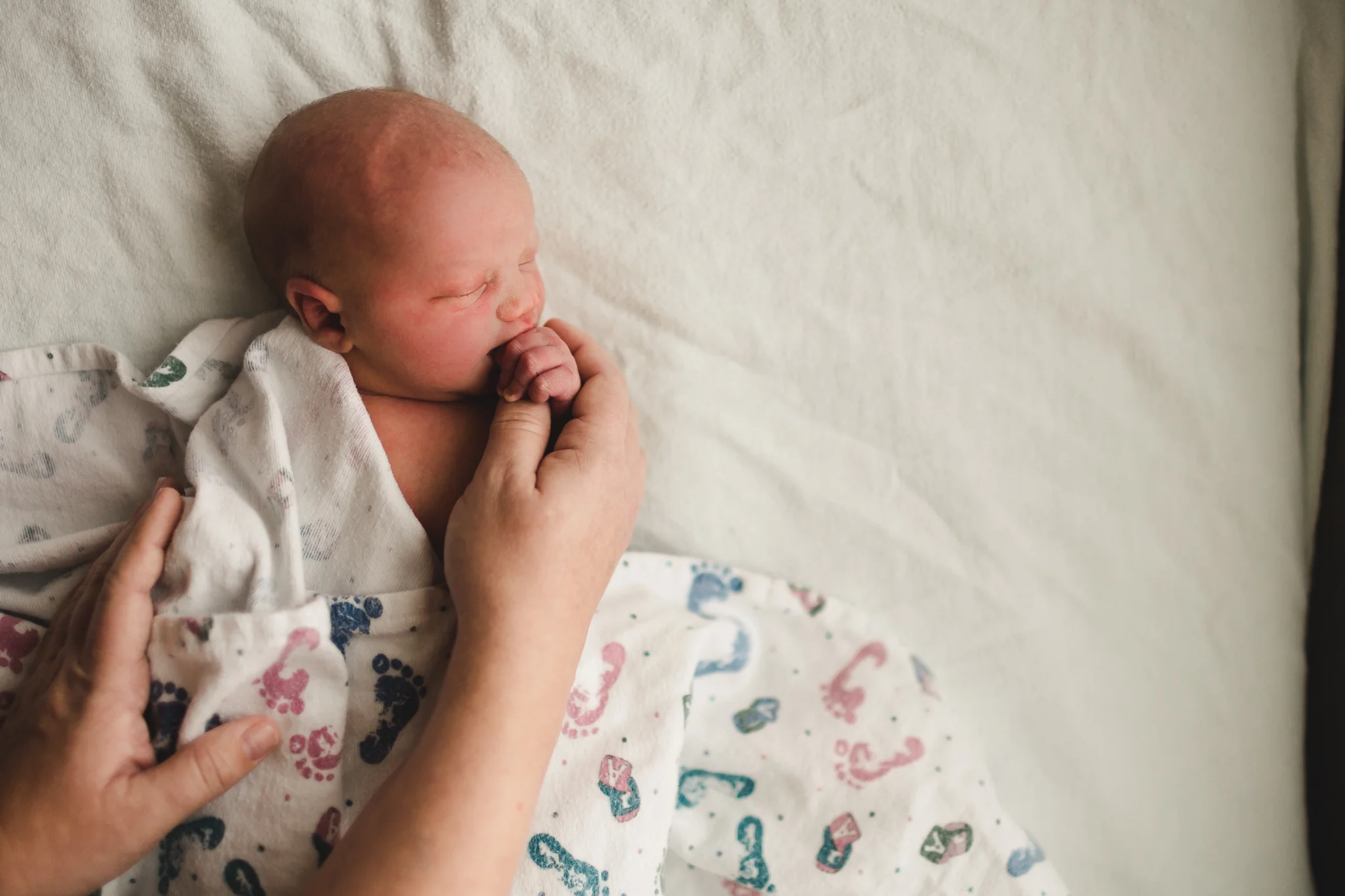 Fresh 48 Session | Riverton Newborn {Utah infant lifestyle photographer}