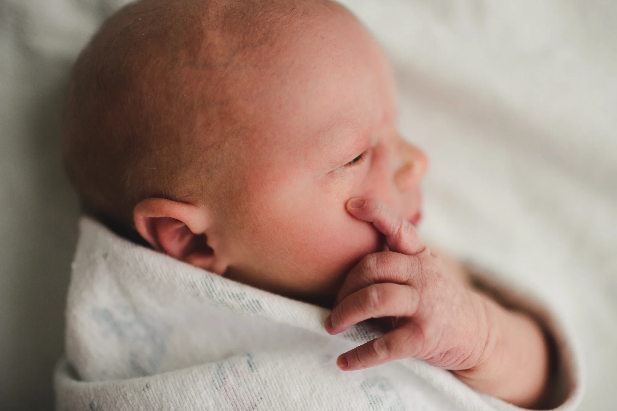 Fresh 48 Session | Riverton Newborn {Utah infant lifestyle photographer}