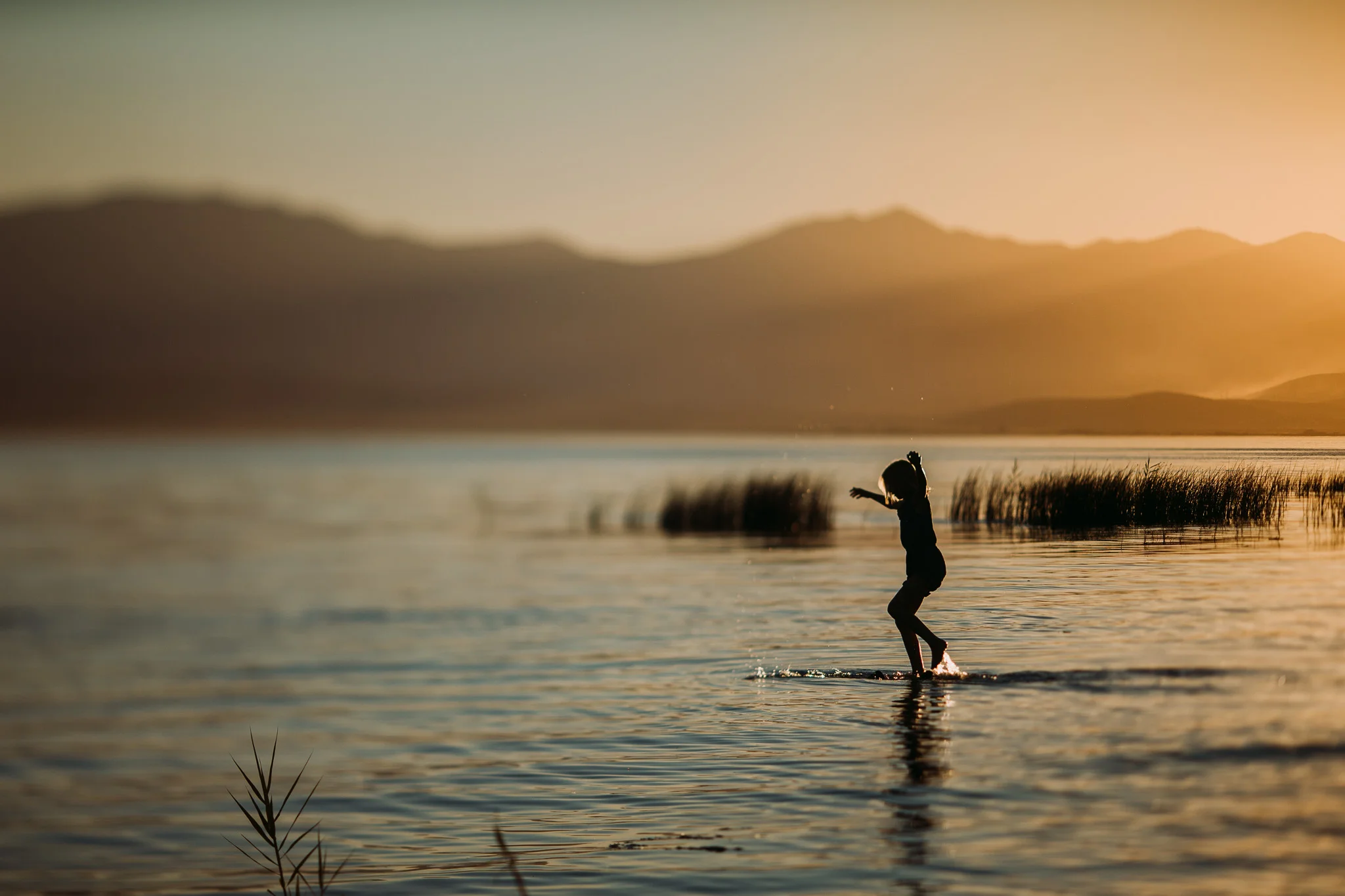 Blog Lake Girls-21.jpg