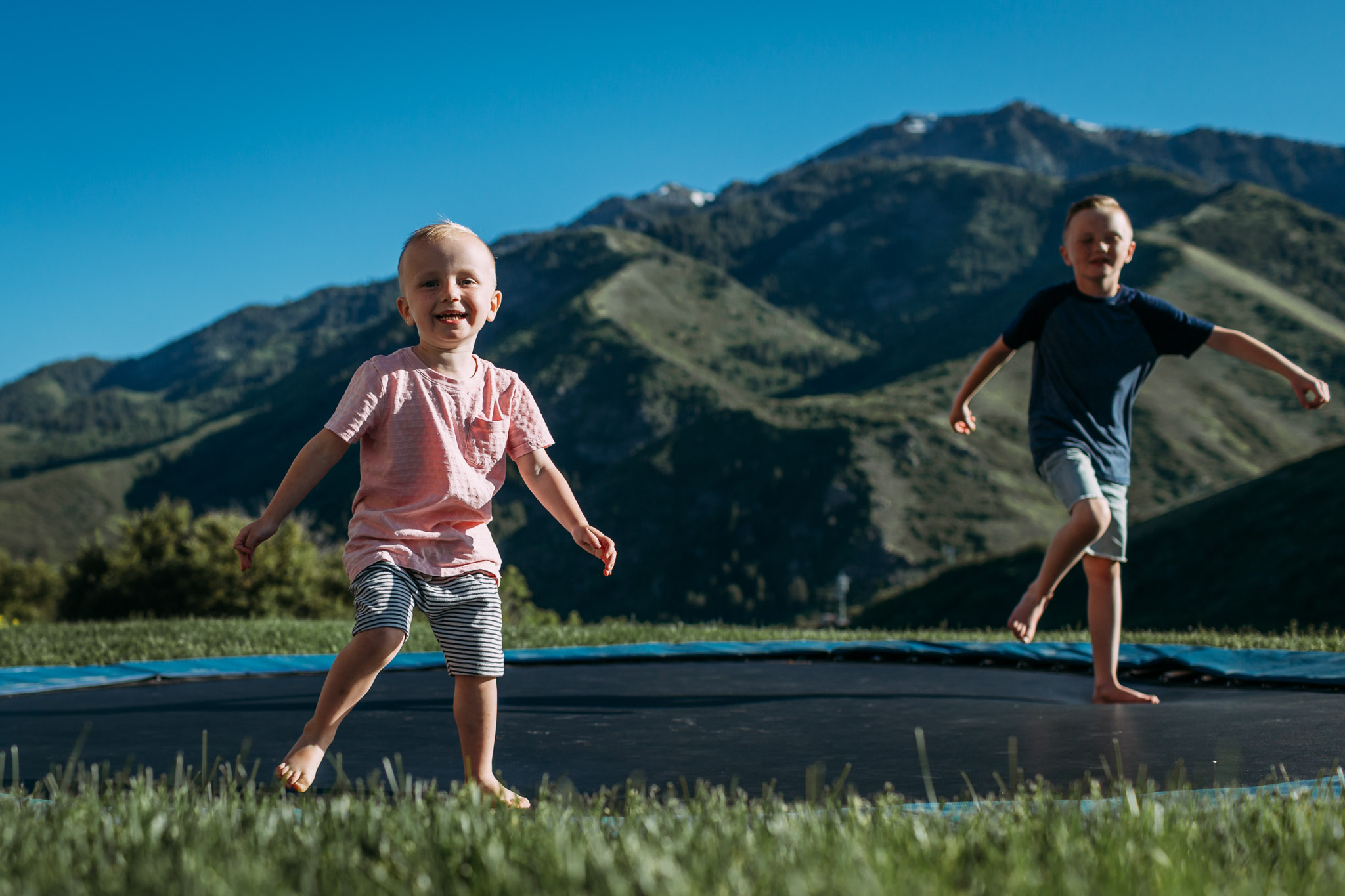 In-home lifestyle session | Mountain home {Utah family photographer}