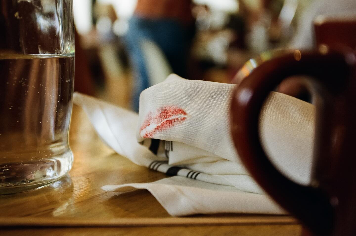 Kisses and Coffee at the Cafe.

.
#colorplus200 @kodak @thefindlab #thefindlab @kingshighwaydiner