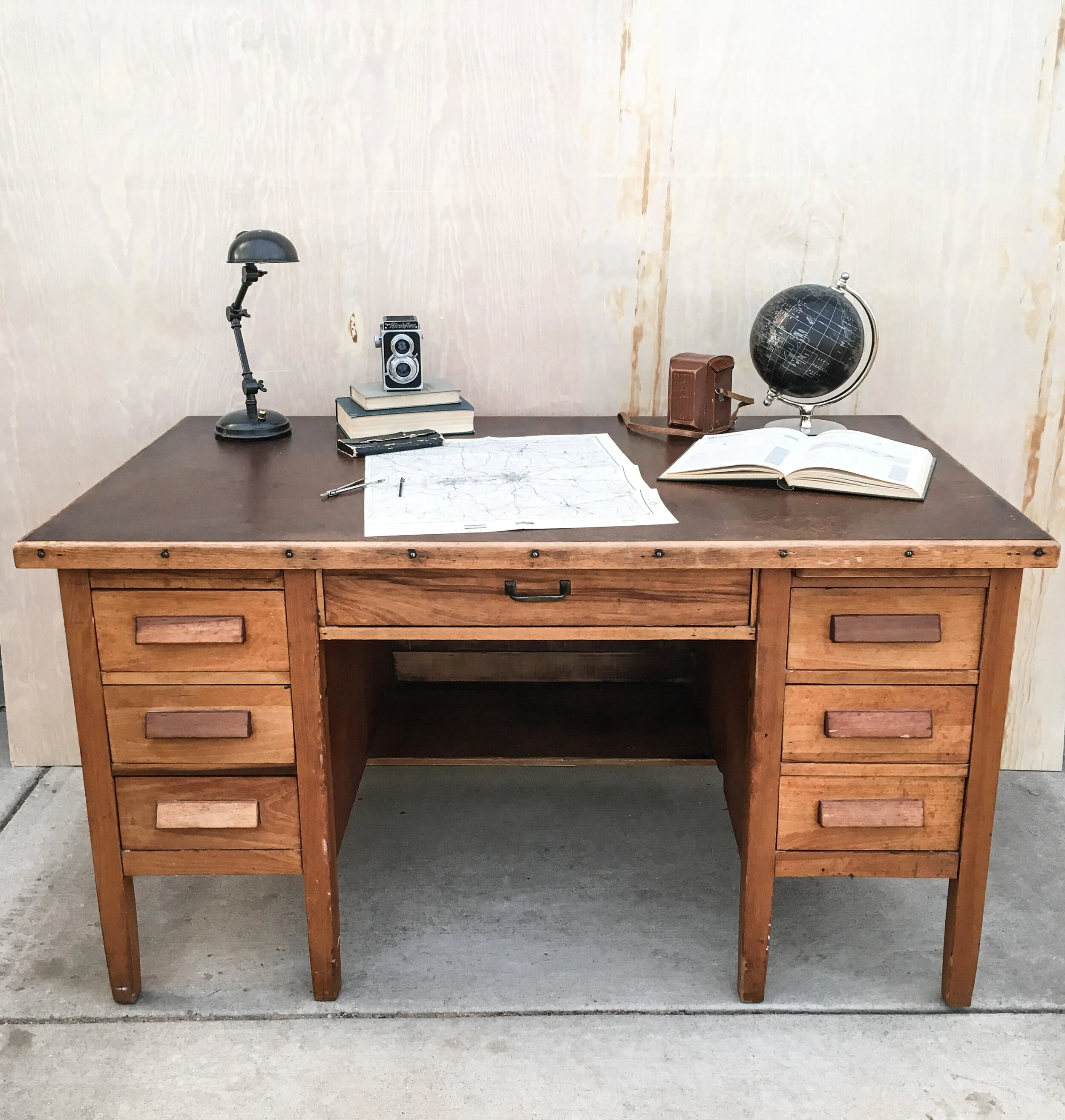 Lycoming Desk-9959.jpg