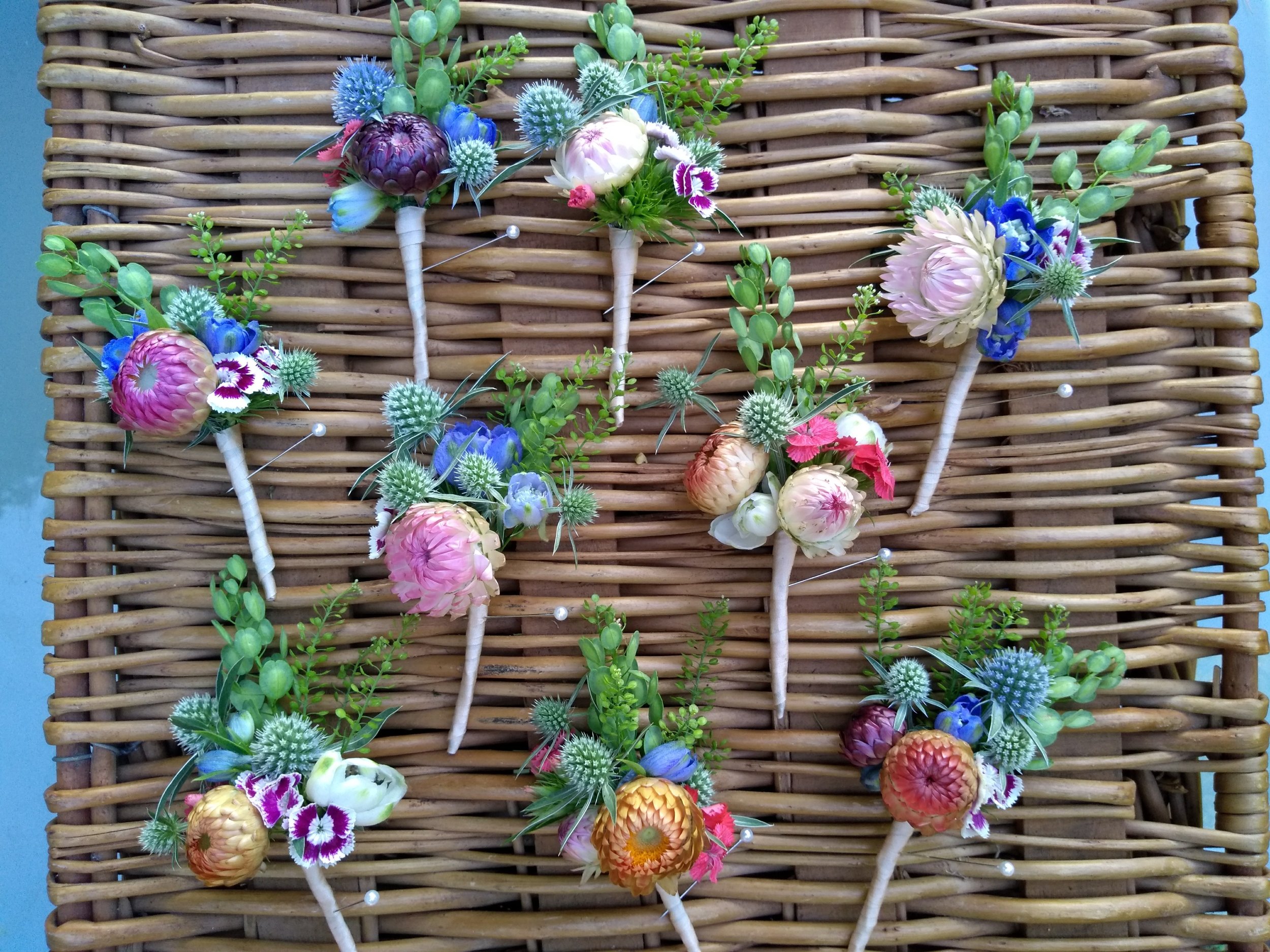 strawflower boutonnieres