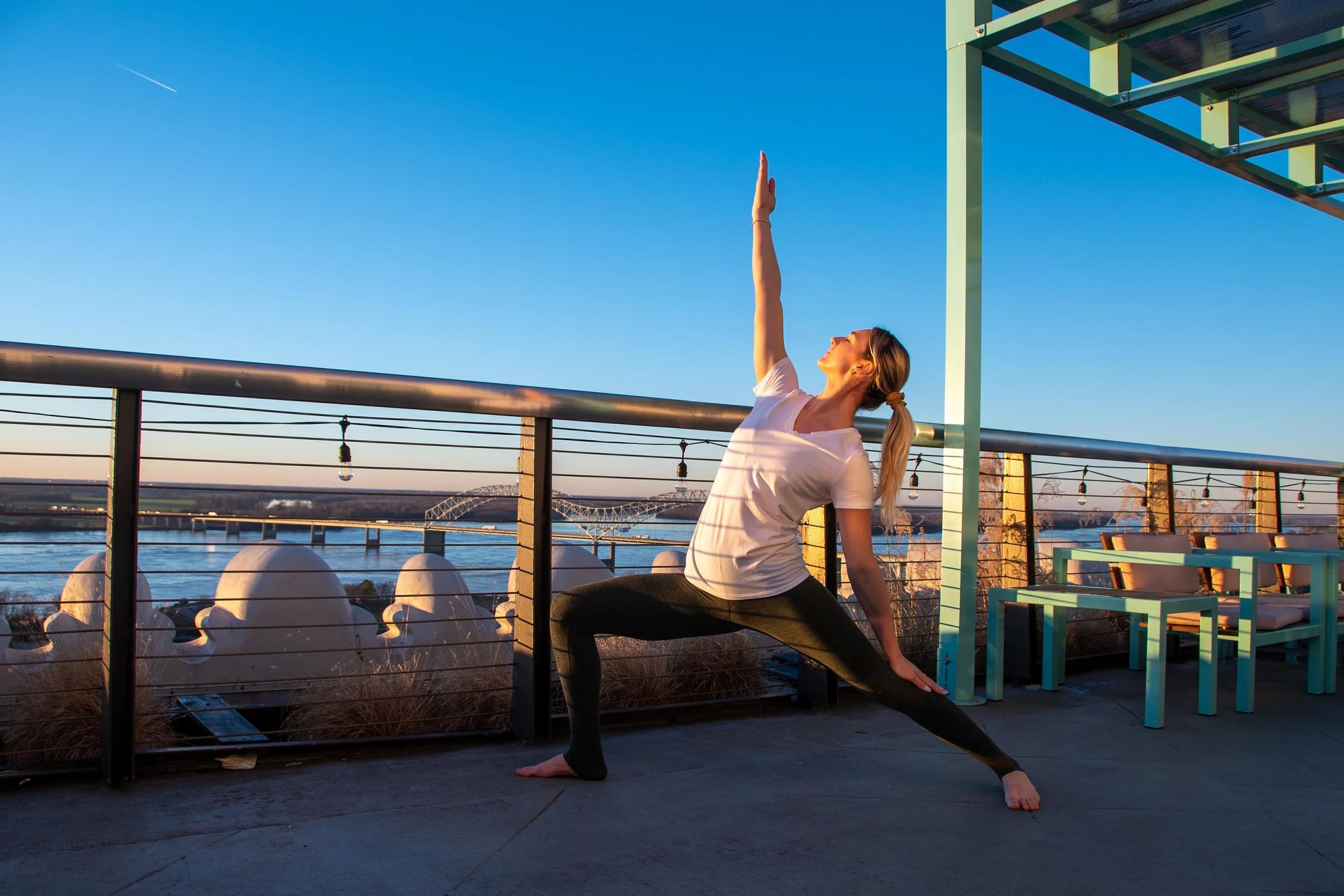 Winter Rooftop Sunset Yoga &amp; Cocktail @ the Hu