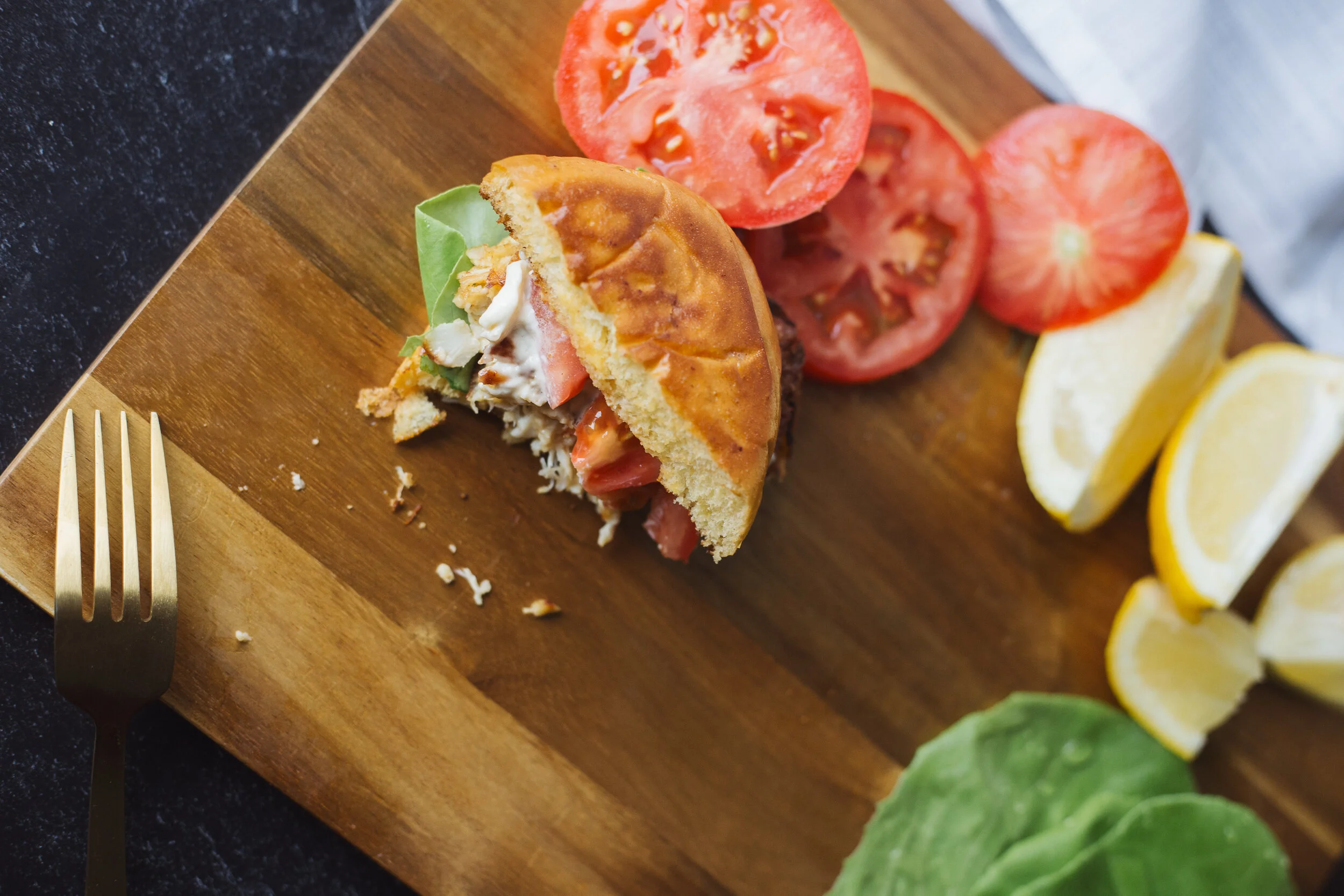 maryland crab cake sandwich