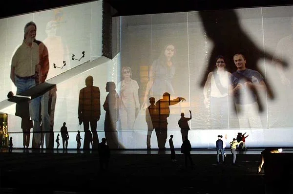 image from http://www.lozano-hemmer.com/body_movies.php