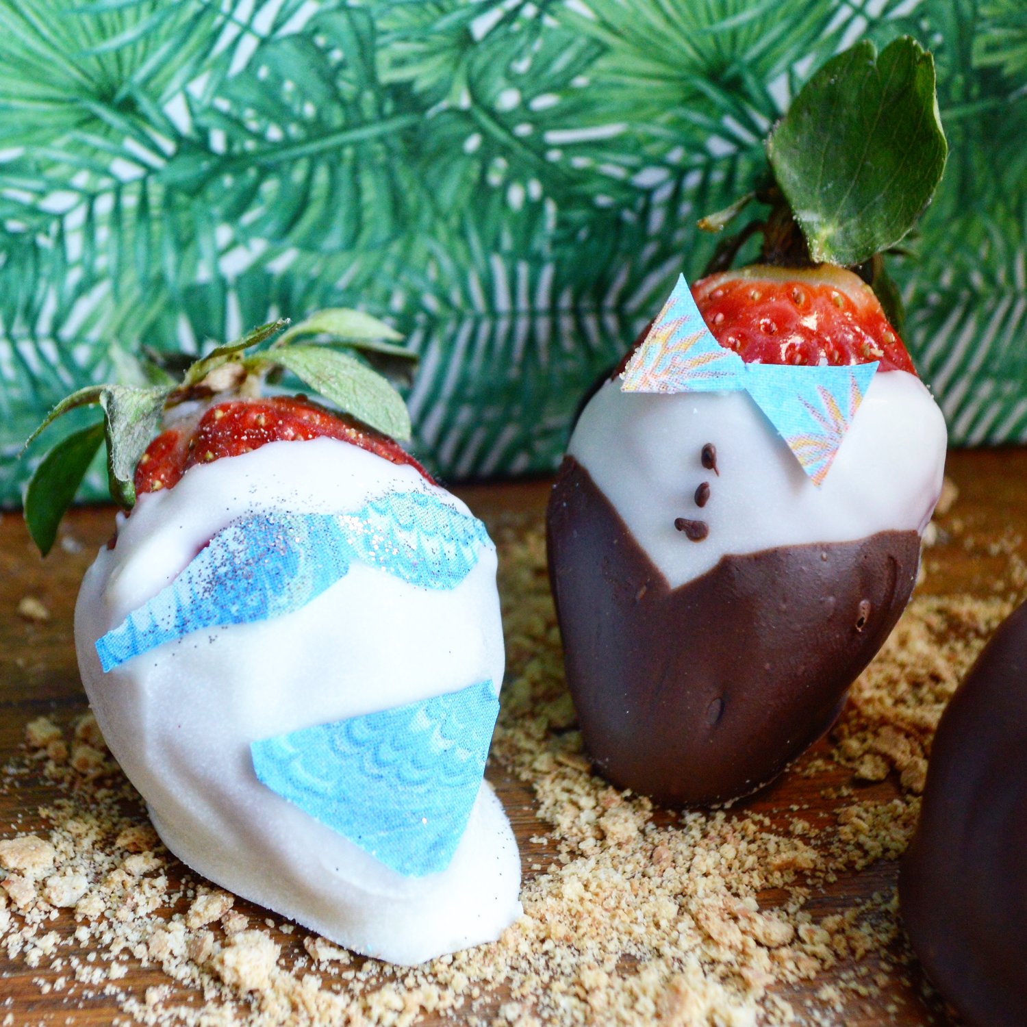 Chocolate dipped strawberries with  Chefanie Sheets &nbsp;( recipe here )