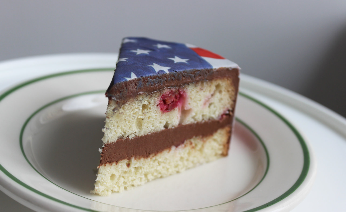 cranberry cake with flag chefanie sheet
