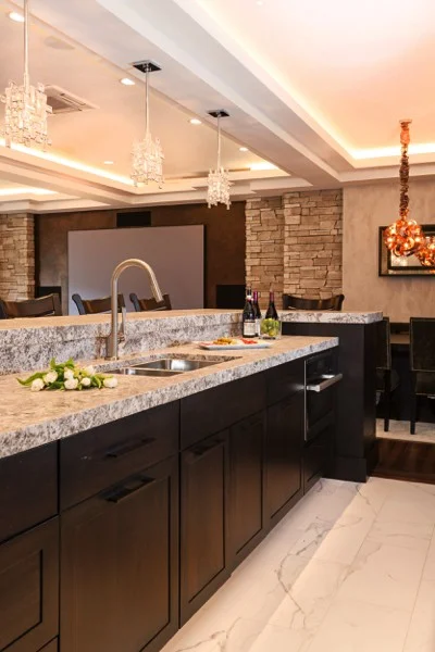 Luxury Bar