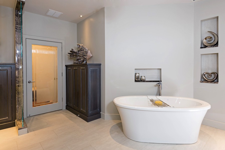 Master Suite Bathroom