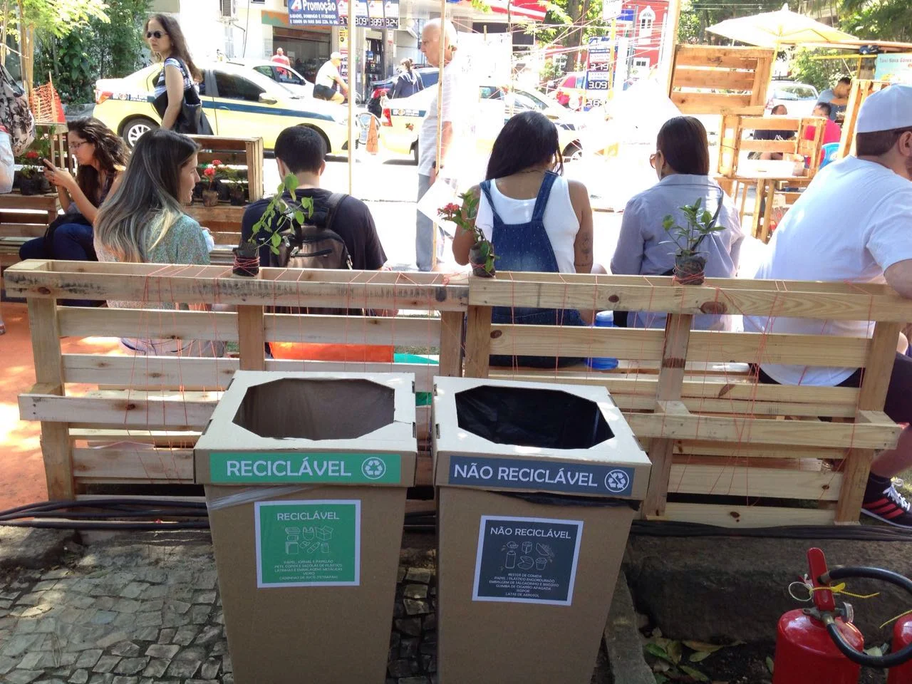 Coleta seletiva realizada no evento LivMundi