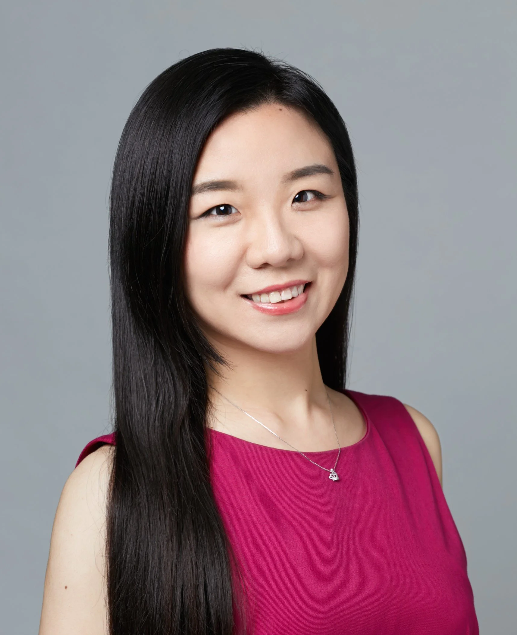 June Long, Senior Account Manager PR & Digital Communications Expert