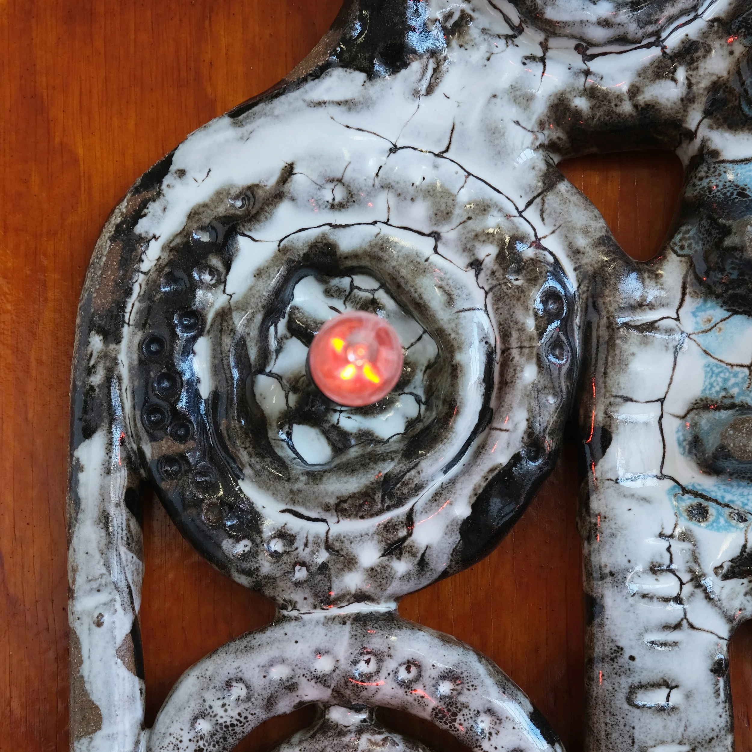 Wall Lamp (Villa Park) detail