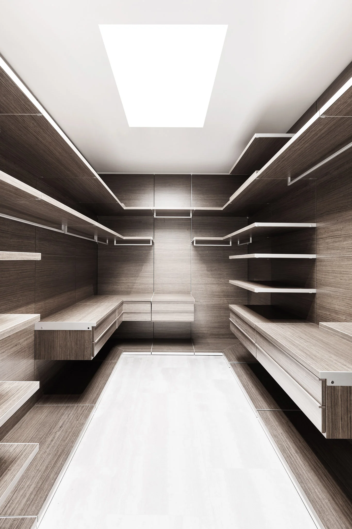 Modular Walk-In Closet