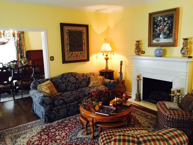 Jefferson House Bed and Breakfast - Parlor