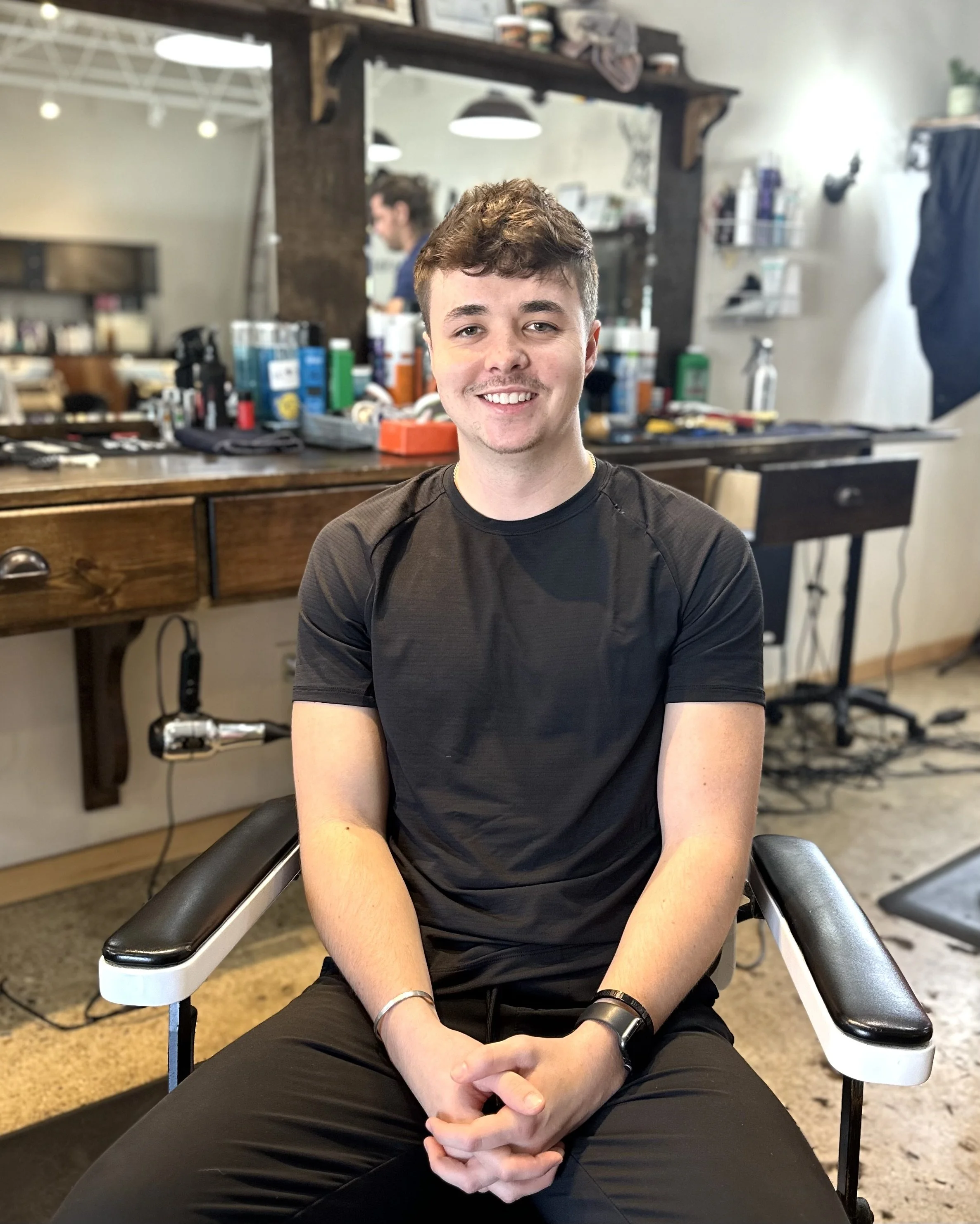 Traditional Barbershop | Hair Salon Near Me | Haircut Chattanooga, TN