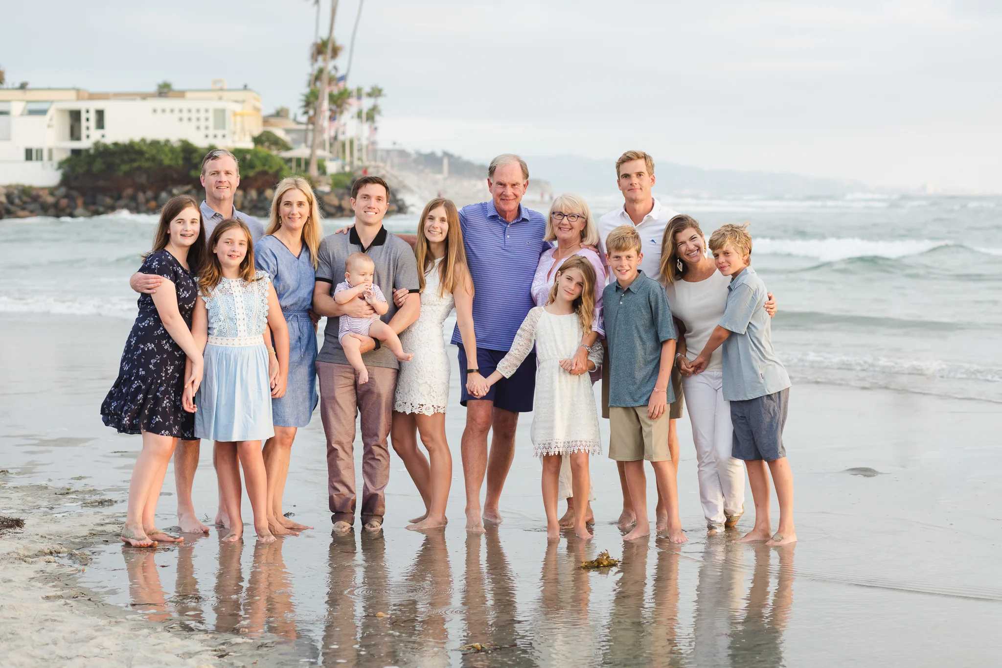 Extended family photography in Del Mar, CA while on vacation in San Diego.