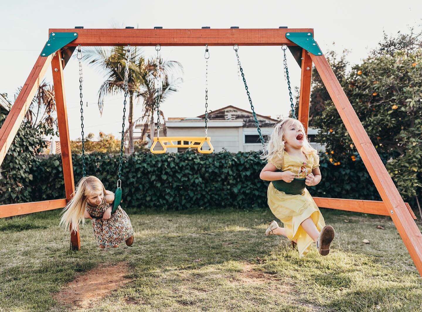 Fun kids + their own backyard + golden hour = my wildest dreams came true 🥰📷💚
Who is going to make my dreams come true next? Slip n' slide into my DMs. ⁠⁠
⁠⁠
Welcome to our #SanDiegoLifestylePhotographyEditingLoop⁠⁠
.⁠⁠
We are a group of San Diego