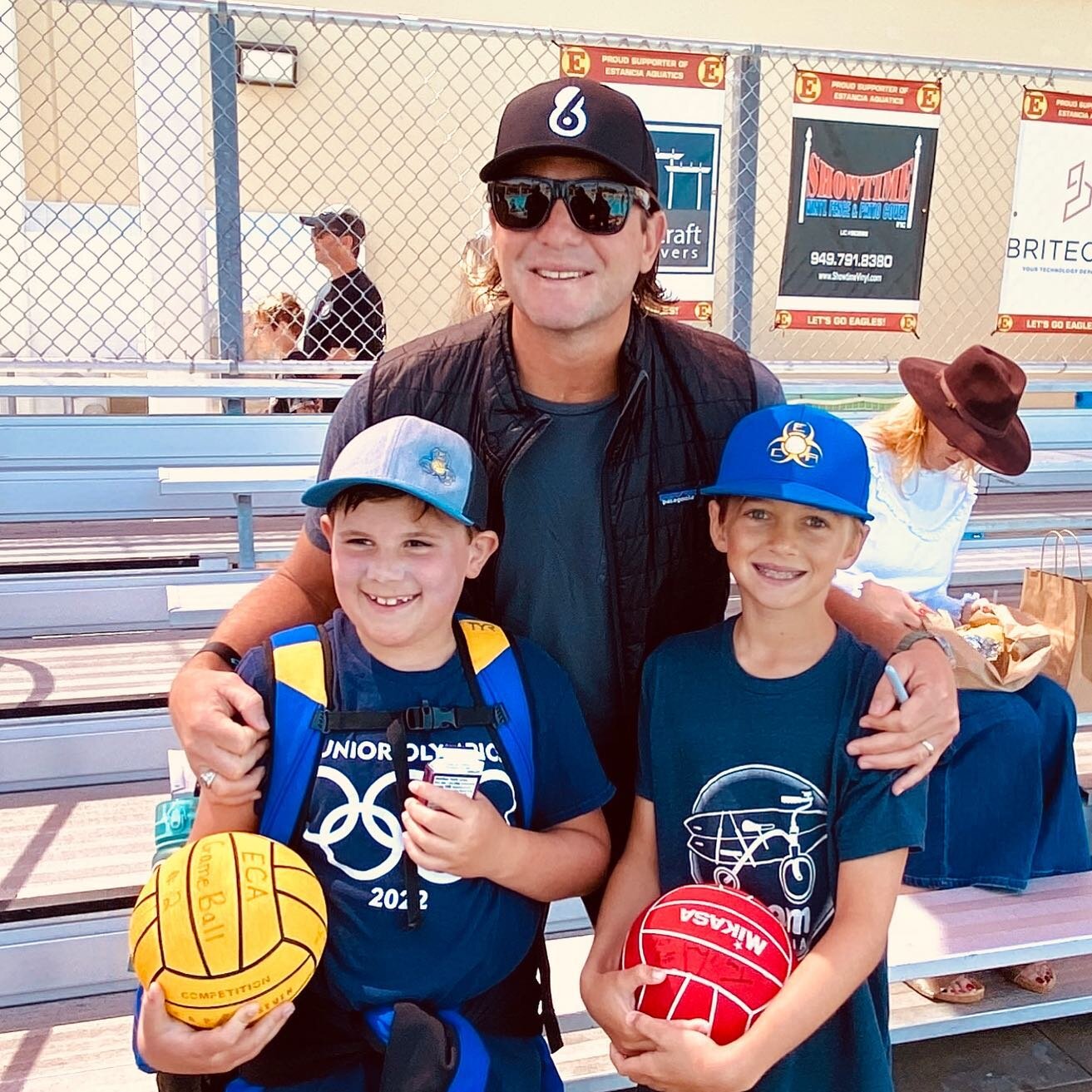 Benedek &amp; Badger were excited to see @tonyazevedo8 at the Spa League Waterpolo tournament this morning. Thanks so much for taking the time to chat with these 10u boys. They will never forget it!😍💛💙🤽🏼&zwj;♂️#eastcountyaquatics @eastcountyaqua