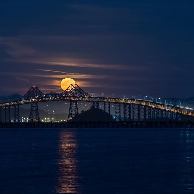 #flowermoon #fullmoon #moonrise #sanfrancisco #richmondbridge