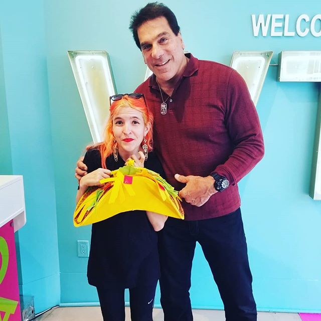 Little girl,  big... not Hulk smash!

@theofficiallouferrigno made this nerd's day when he came in for Father's Day weekend.

#geeklife #nerd #hulk #hulksmash #tacotopia #tacolife #fathersday #mydayinLA #LA #nerdygirl #popupshop #santamonica #comics 